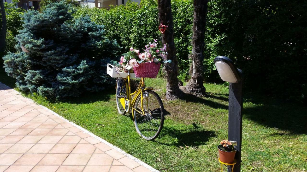 Home Denise E Luca Latina Zewnętrze zdjęcie