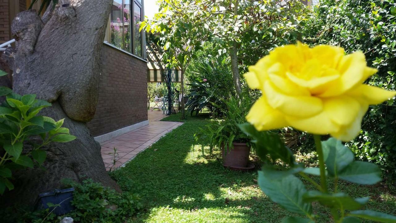 Home Denise E Luca Latina Zewnętrze zdjęcie