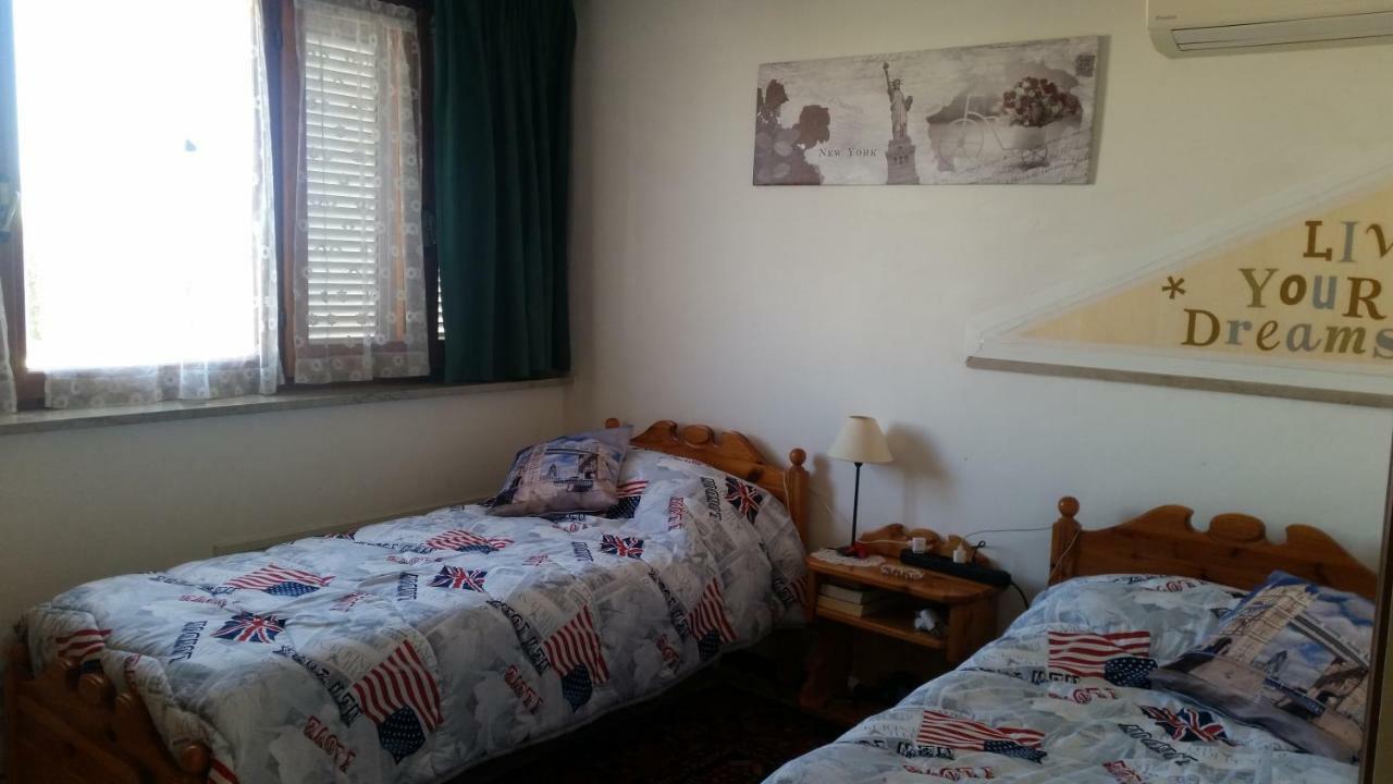 Home Denise E Luca Latina Zewnętrze zdjęcie